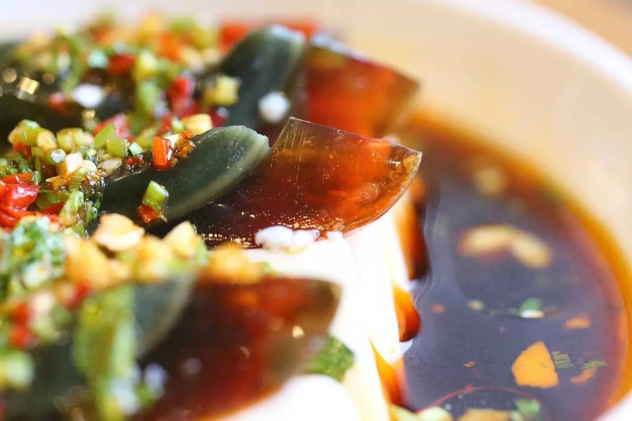 我敢保证，这是全汕头最好的“鸡店”！不按摩不看片，只叫①号鸡！