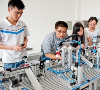 成都纺织高等专科学校升格为本科,成都纺织高等专科学校