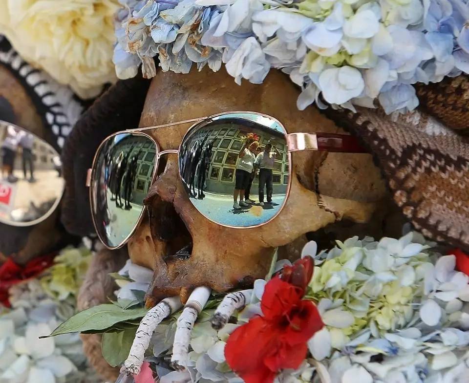 贩卖机居然卖护身符？12块钱帮你辟邪！