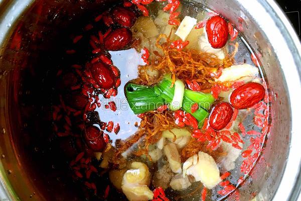 虫草花炖鸡汤的做法视频教程,虫草花炖鸡汤的虫草花什么时候放