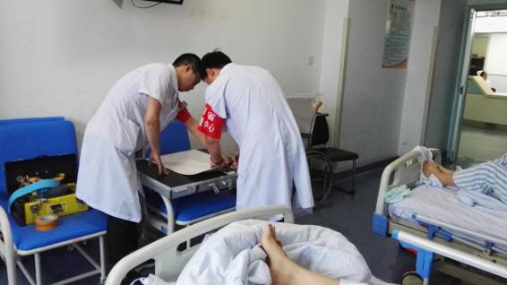 四川省八一康复辅具中心,抗震救灾医疗装备器材