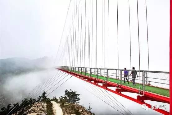 天蒙世界第一人行悬索桥,玩的就是心跳的景区