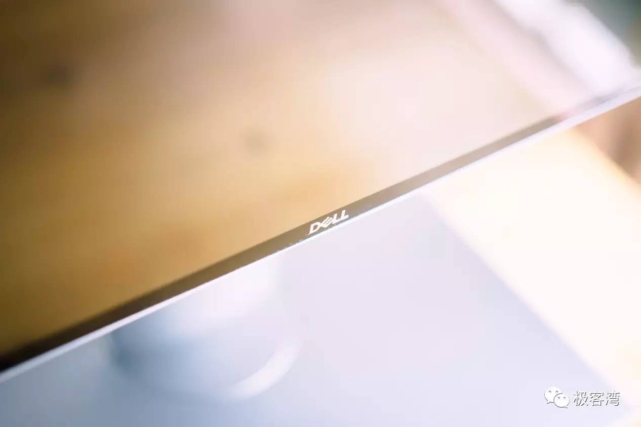 市面上好的2k显示器,目前最顶级的8k显示器