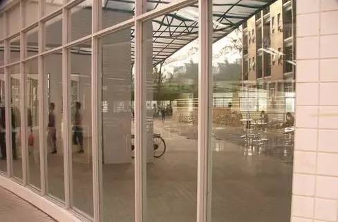 偏振镜是摄影必备吗,偏振镜用于什么拍摄