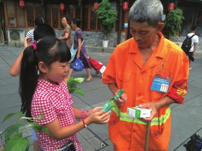社区开学生社会实践证明,假期社会实践证明盖章学校会查吗