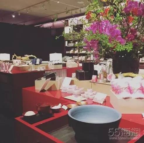 鏃ユ湰閲戠當鎶よ偆,杩欎簺骞寸垎鐏棩寮忔姢鑲ゅ搧鍗曞搧