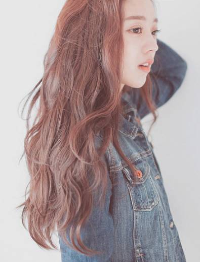 喜欢卷发又不想烫,家里没有烫卷发的如何卷发