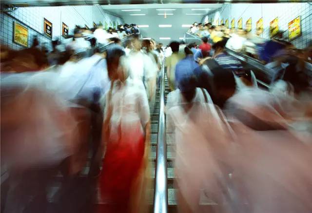 假期余额不足返程交通安全请注意,暑期余额不足请做好开学准备