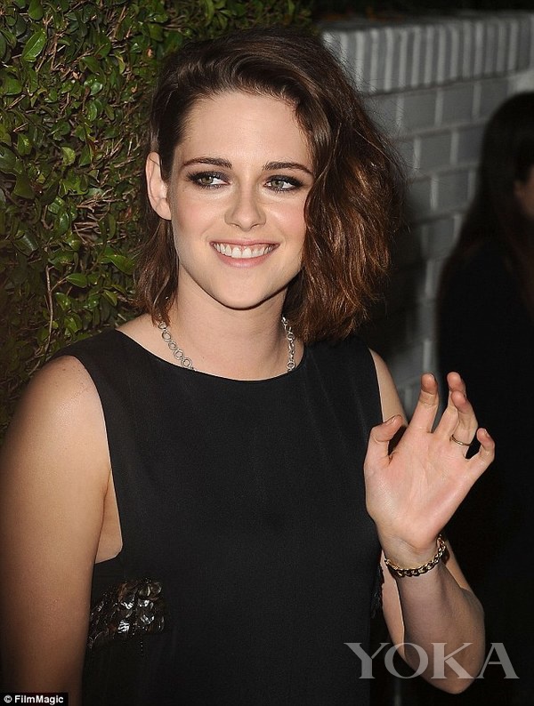 吸睛进阶术：链条首饰长盛不衰？它才是时尚圈的*规则潜**