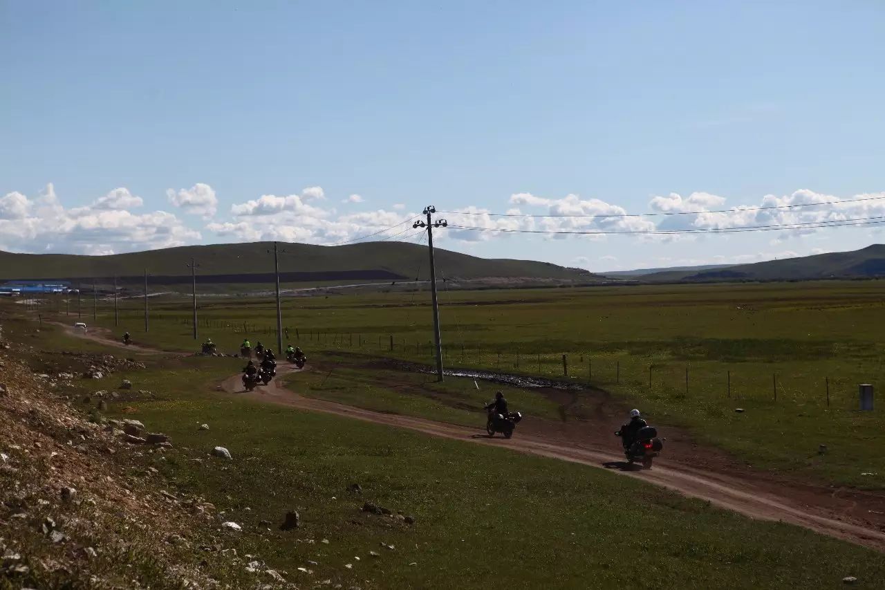 21款五羊本田190猛鸷旅行,2024五羊本田猛鸷