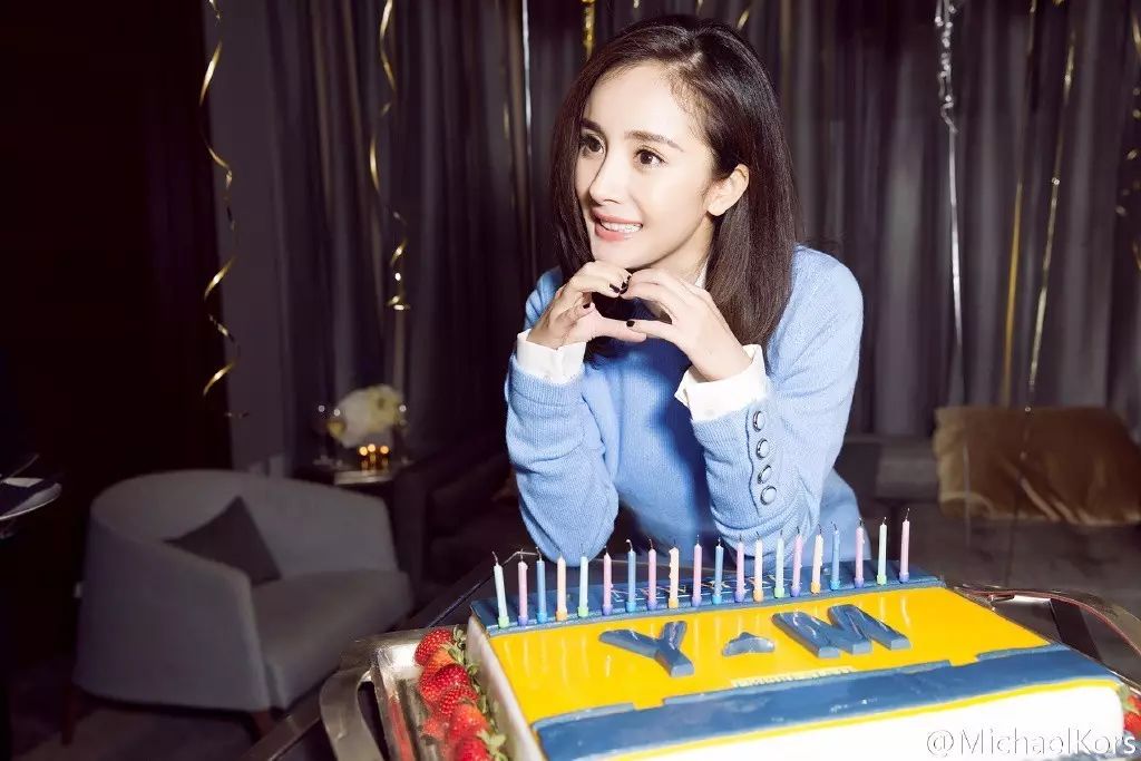 杨幂带货女王,杨幂谁才是新一届带货女王