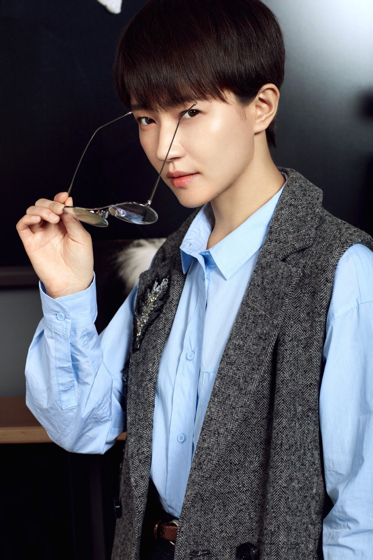 我算过了｜这个只有9件单品的「胶囊衣橱」去时装周街拍一礼拜没问题~