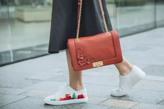 璇氭剰婊℃弧铚滈洩鍐板煄,璇氭剰婊℃弧