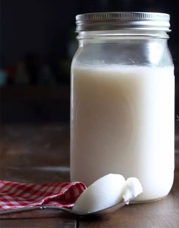 煮米饭时加点它，保住营养不粘锅，香的你不敢揭开锅