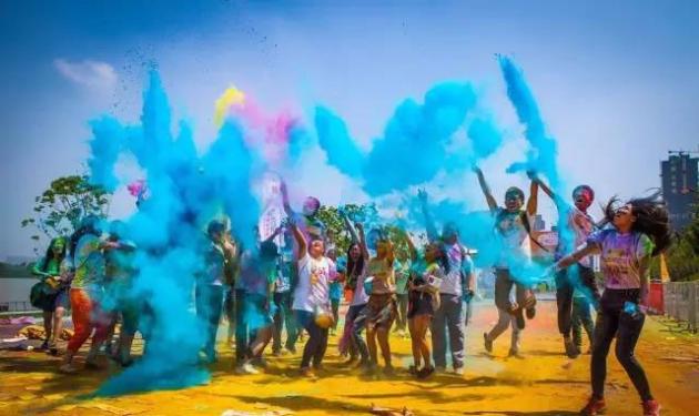 身披彩虹向前冲—与奥吉通奥迪勇敢跑！