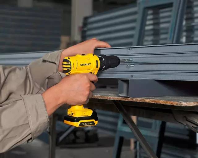 充电式起子电钻12v电池,奇牧起子机电钻便携夹头