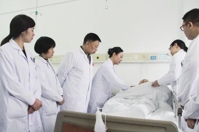 点赞产科医生,铿锵玫瑰为白衣天使点赞