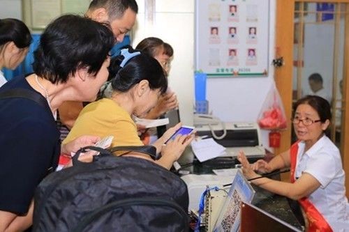 我身边的十九大代表（九）｜陈萍：从下岗工人到客运站的“活地图”