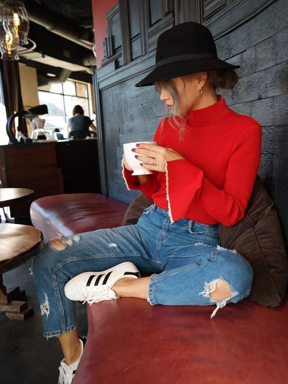 今年最流行的颜色怎么染,2020必火流行色8种穿法时髦不挑人