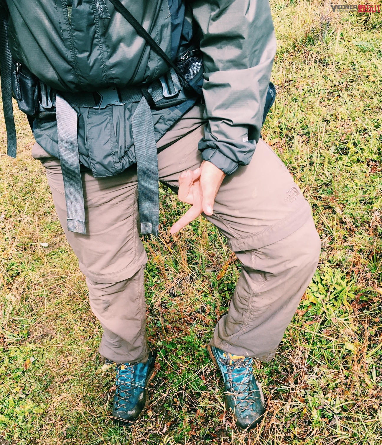 lasportiva登山鞋与lowa比较,lasportiva中帮鞋怎么样