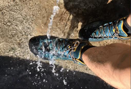 lasportiva登山鞋与lowa比较,lasportiva中帮鞋怎么样