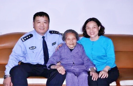 迈进新时代开启新征程ppt,迈进新时代开启新征程歌曲