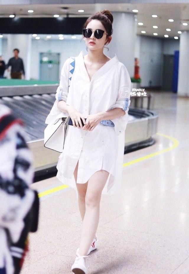 秋冬穿搭女2021高级感小个子,秋冬也流行穿大不穿小