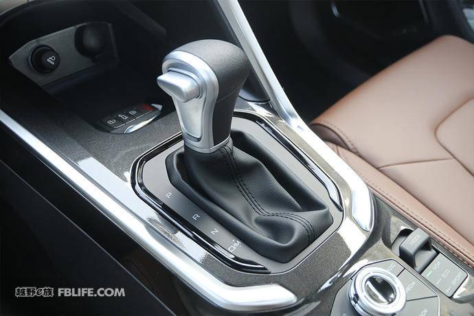 2018款全新1.5t哈弗h6试驾,1.5t哈弗h62020款和长安cs75plus