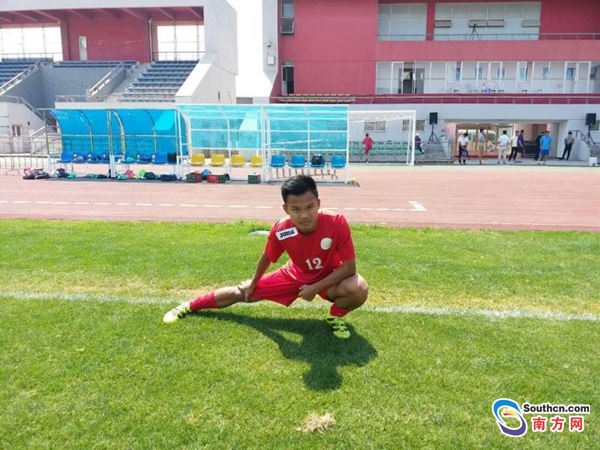 佛山南庄再出“足球小将”李为恒代表佛山队摘“省长杯”亚军