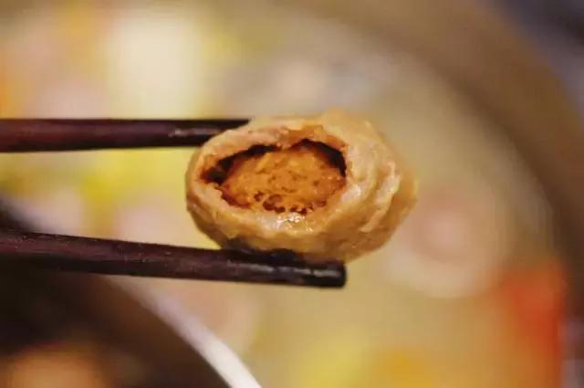 手抓牛龙骨美食,手抓牛排零食