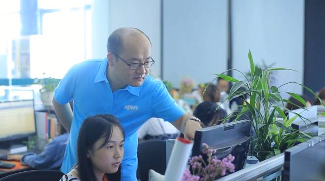 镜头丨从学员到新东方校长，追梦20年，他不断问自己这1个问题