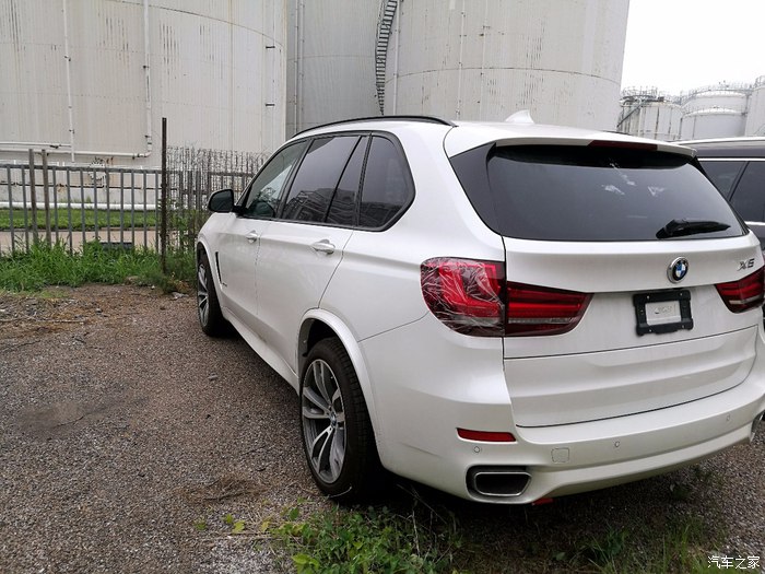 礼物居然迟到了2年，成都小伙提宝马X5