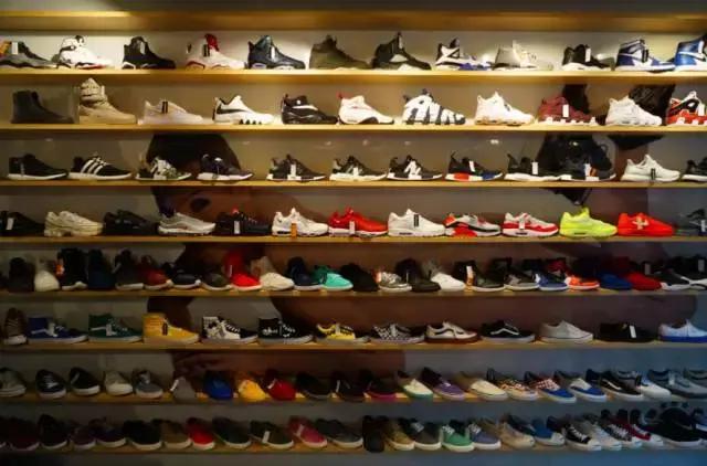 逛完这10家原宿球鞋店后，爆款冷门你想要的这里都有！