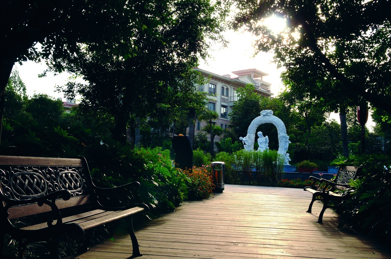 鹭湖宫10区｜高温肆意，成都人如何消暑？