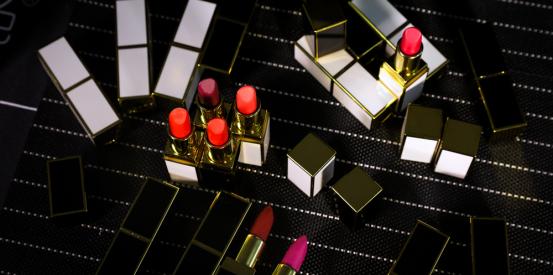 沉浸式手工口红,轰趴来袭