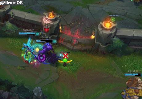 LOLUzi滑板鞋对战辅助Faker，无限位移一个人虐了SKT中野