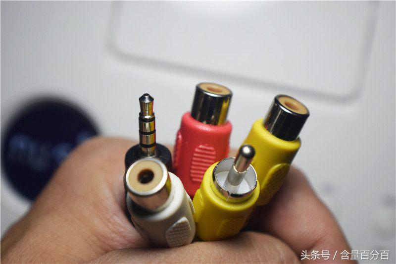 实用！新老功能结合的RSRDD515多功能苹果DVD迷你组合音响