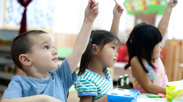 上海早教退费霸王条款,早教机构按照合同退费合法吗