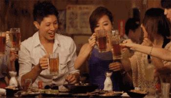 那天明明想要约你喝酒，开口却变成了「要不要一起吃饭」，酒馆中的美味派，夜宵中的狂热派，非你莫属