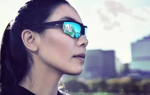 戴眼镜下滑解决方法,戴眼镜怎么防止掉下来