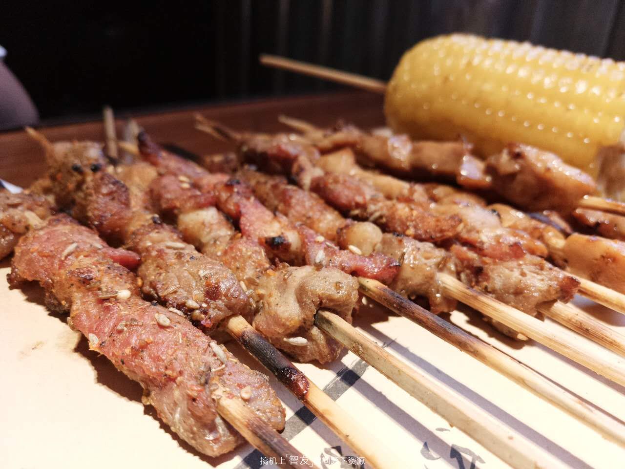 美图t8是双卡双待,美图t8手机好看吗