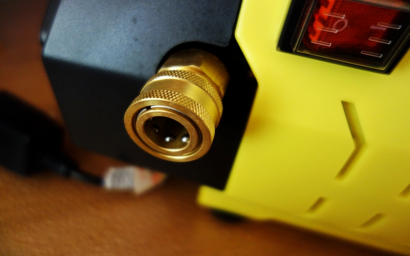 用它轻松搞定洗车清洁到位,怎么快速洗车洗得干净效力快