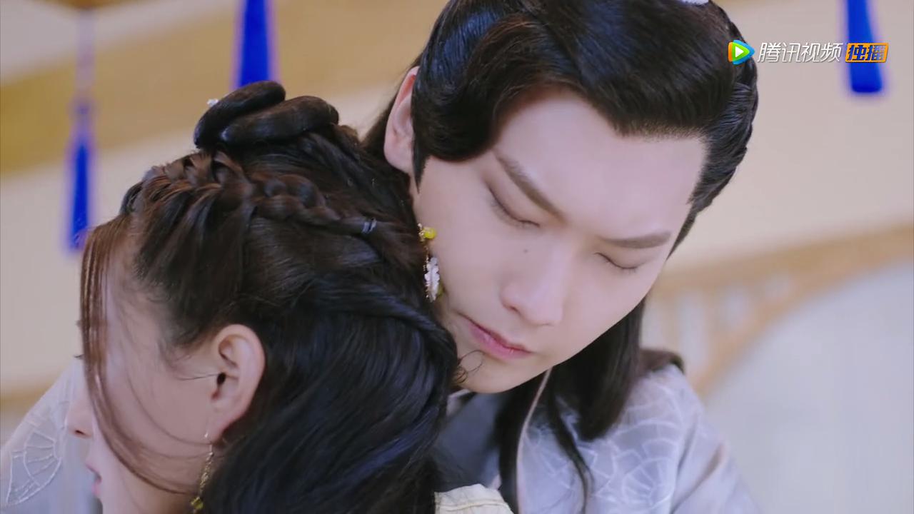 双世宠妃太后赐毒酒吻戏,双世宠妃太后和孙子