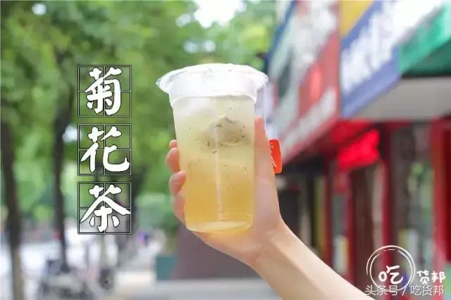 郴州一中门口的那条小吃街，我好想再走一遍啊~