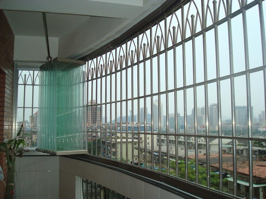 阳台装防盗网太丑了怎么办,窗内不锈钢防盗网太丑