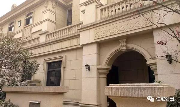 农村自建房真石漆哪种不容易刮灰,农村自建房真石漆推荐