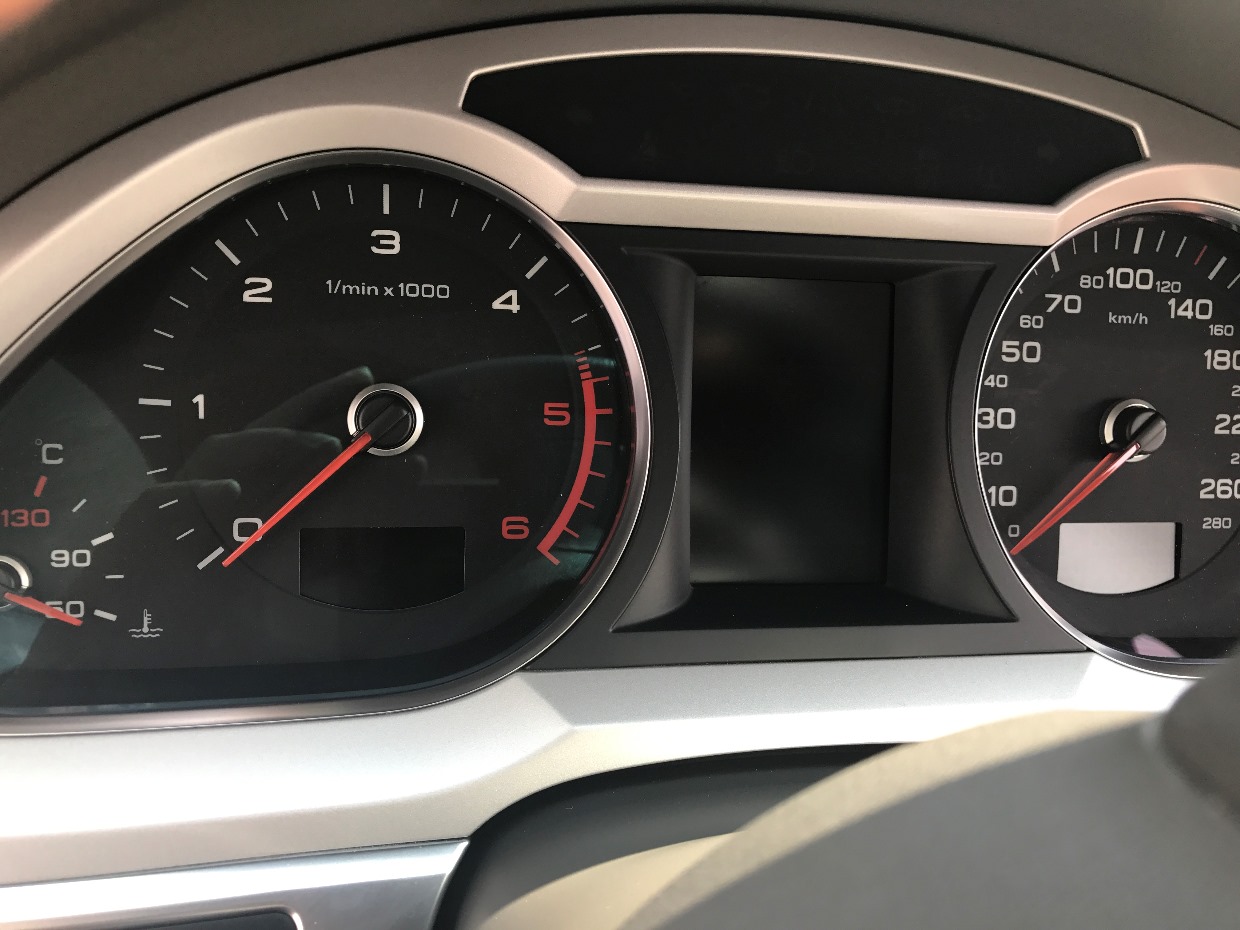 致敬经典，奥迪A6C6用车7年感受，车主：柴油机的油耗低！