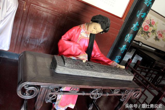 此文坛领袖曾摇笔痛斥崇祯君臣，大义凛然，入清后忍气吞声而死