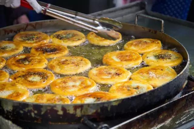 武汉附近小众旅游城市美食,武汉的著名风景和小吃