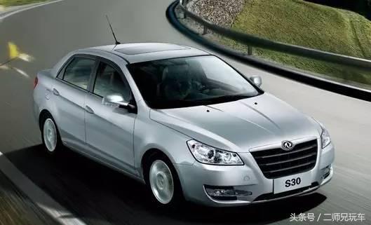 差点撞上急刹车对车辆有损害吗,一不小心就追尾了